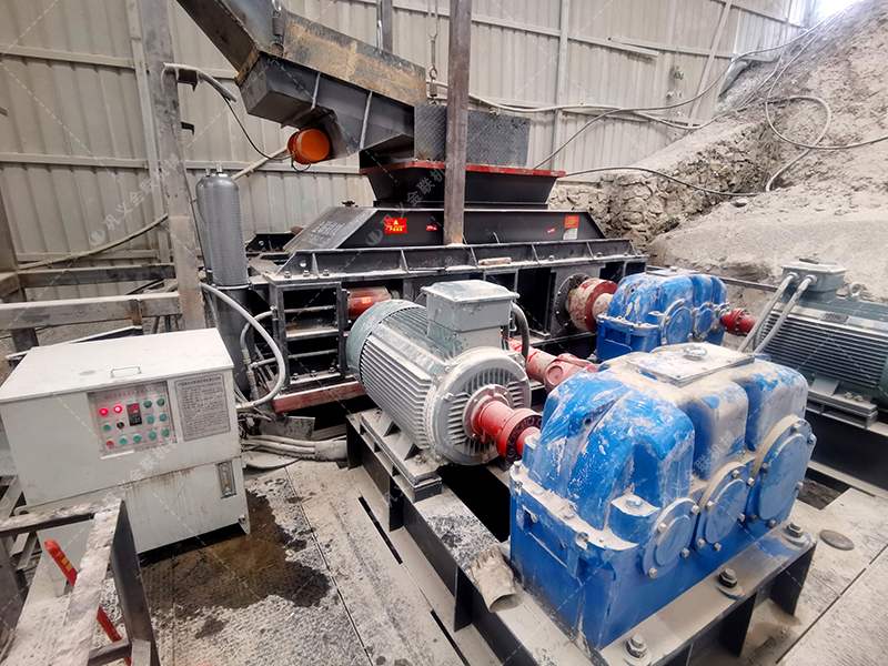 建筑用砂配置的液壓對輥制砂機多少錢一臺？